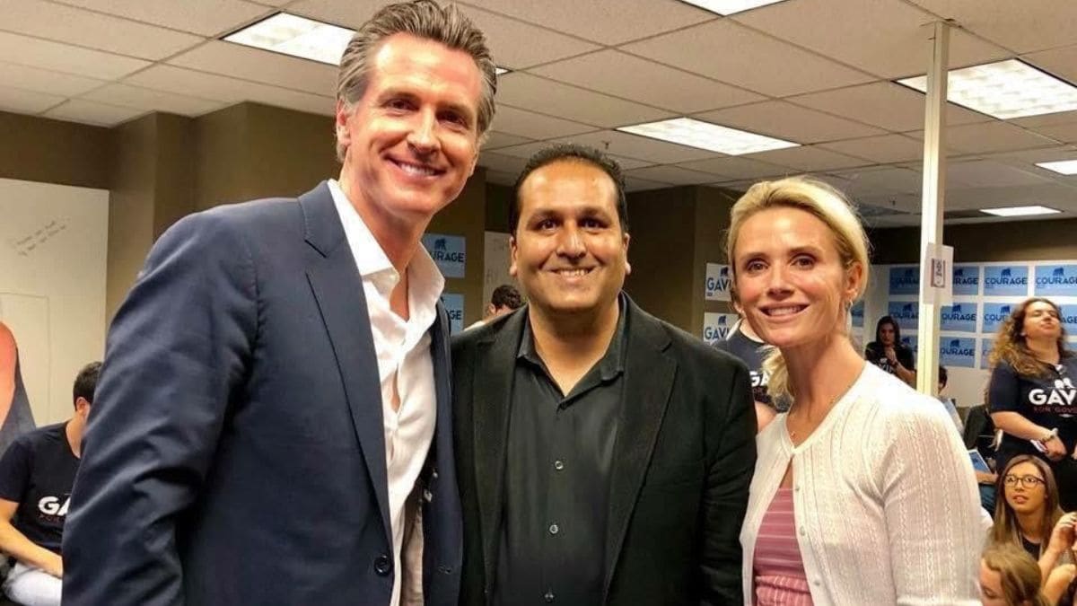 Bollywood put their glam game on, at Manish Malhotra’s Diwali bash 2025