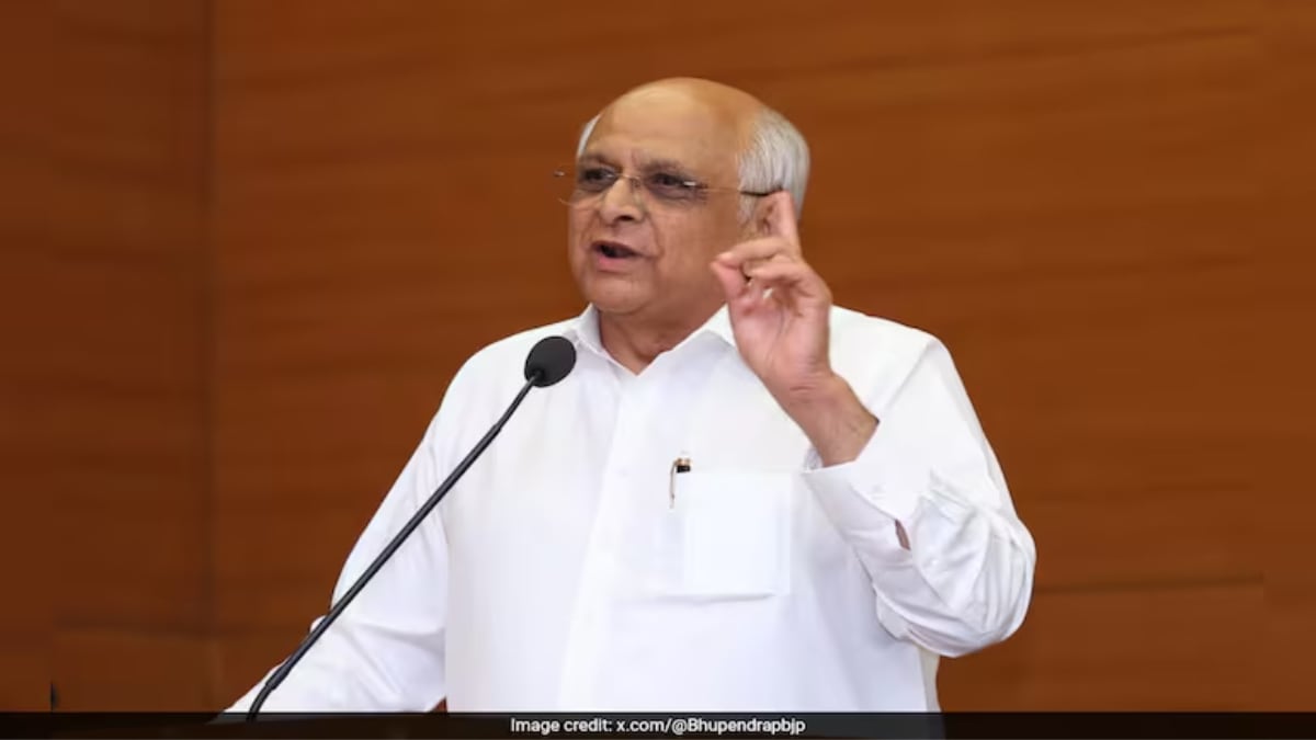 Ananya Panday shares never-seen-before Diwali album, blends childhood nostalgia with festive glam