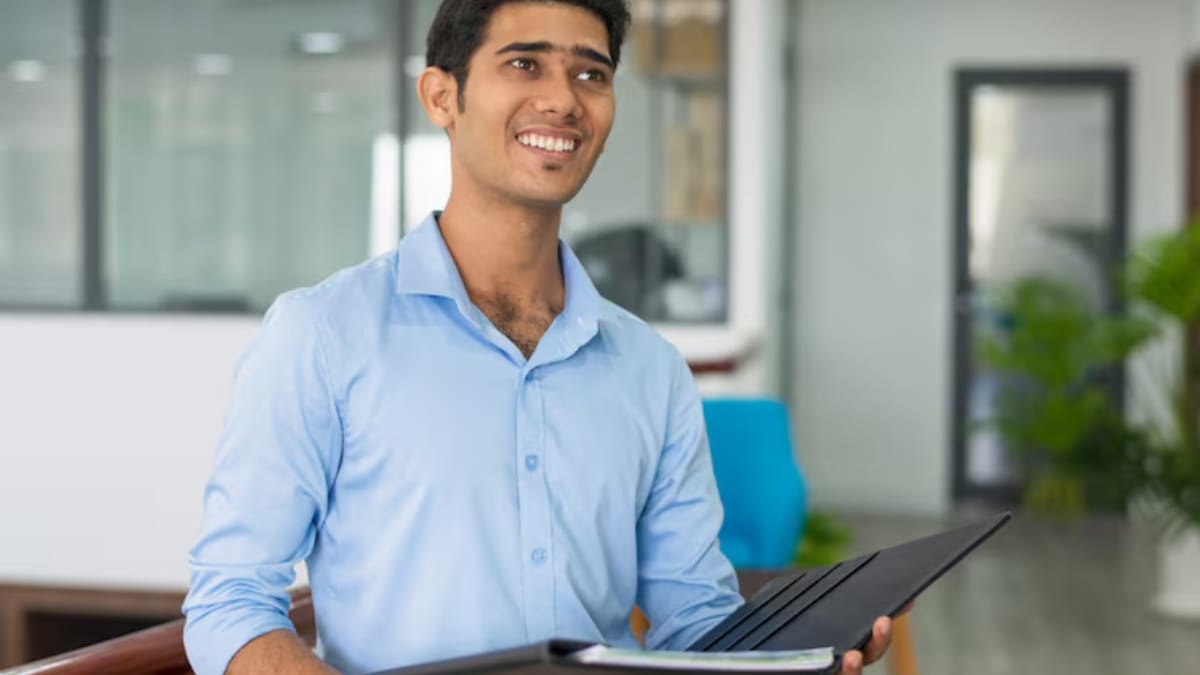 After years of commuting 50 miles each way, employee happily gives up office for remote work.