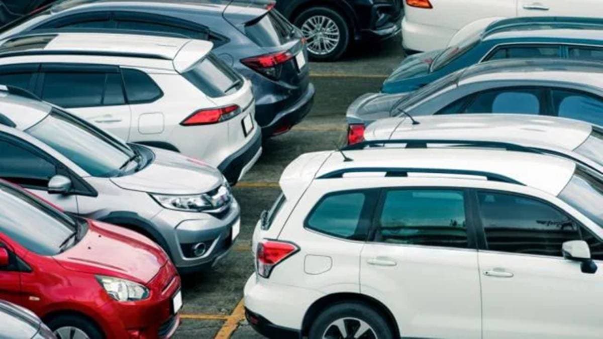 Passenger Vehicle Sales Surge 5.42% in September, Driven by GST Rate Cut and Festive Demand. (Image Source: Express Photo)