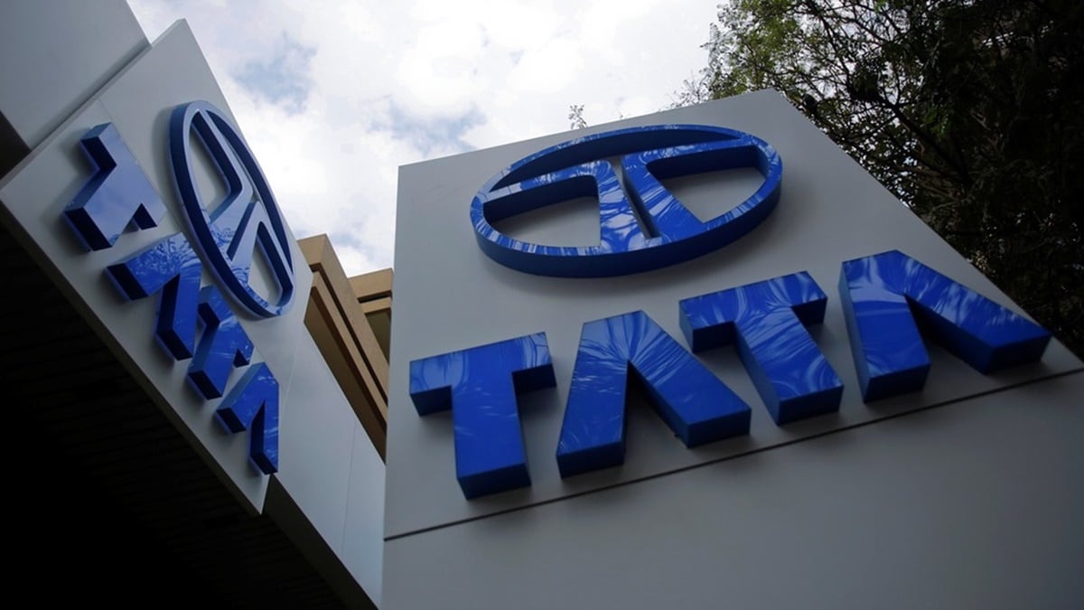 Tata Motors share price today, October 01