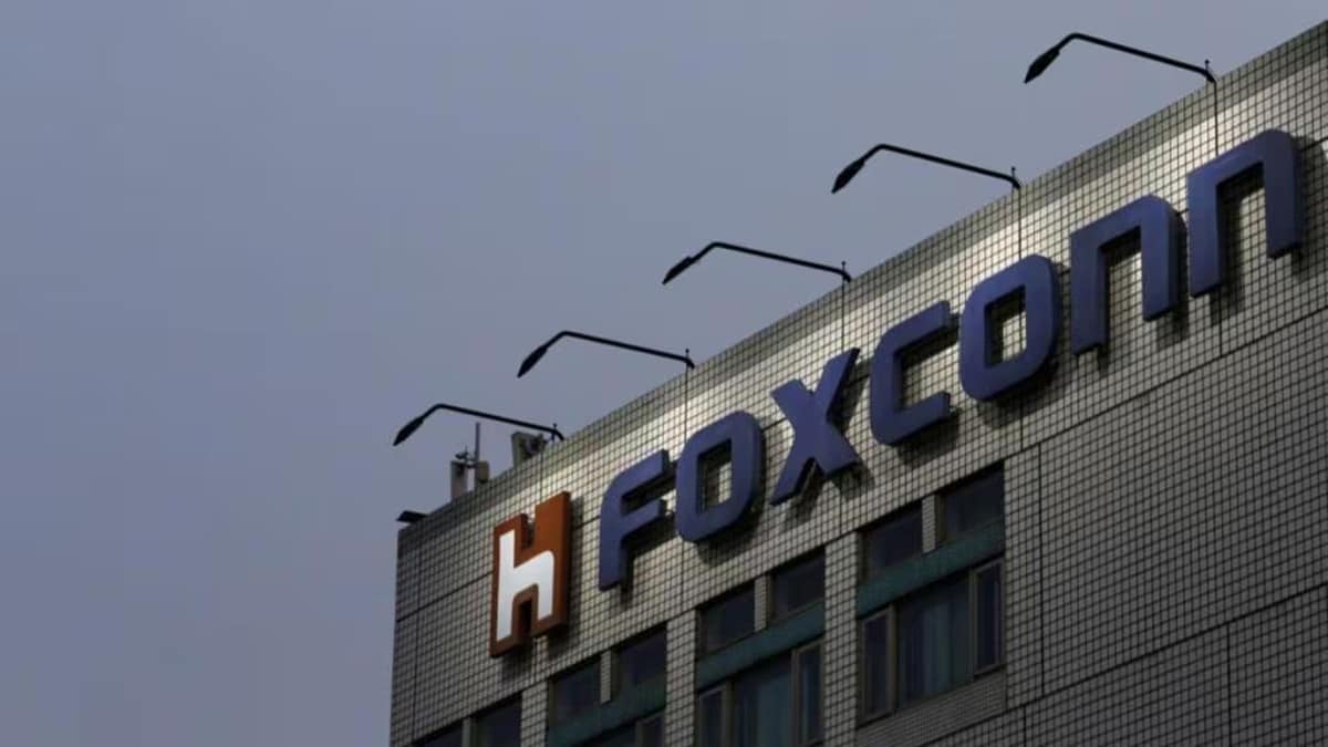 Investment boost for Tamil Nadu: Foxconn pledges Rs 15,000 crore investment, promises 14,000 jobs