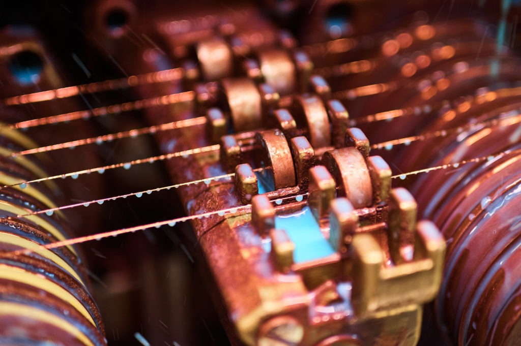 贸易协议提振和供应困境导致铜价接近历史新高