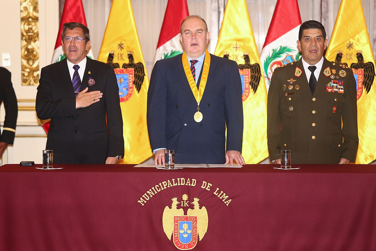 秘鲁最高候选人发誓要撤销关键采矿业权利