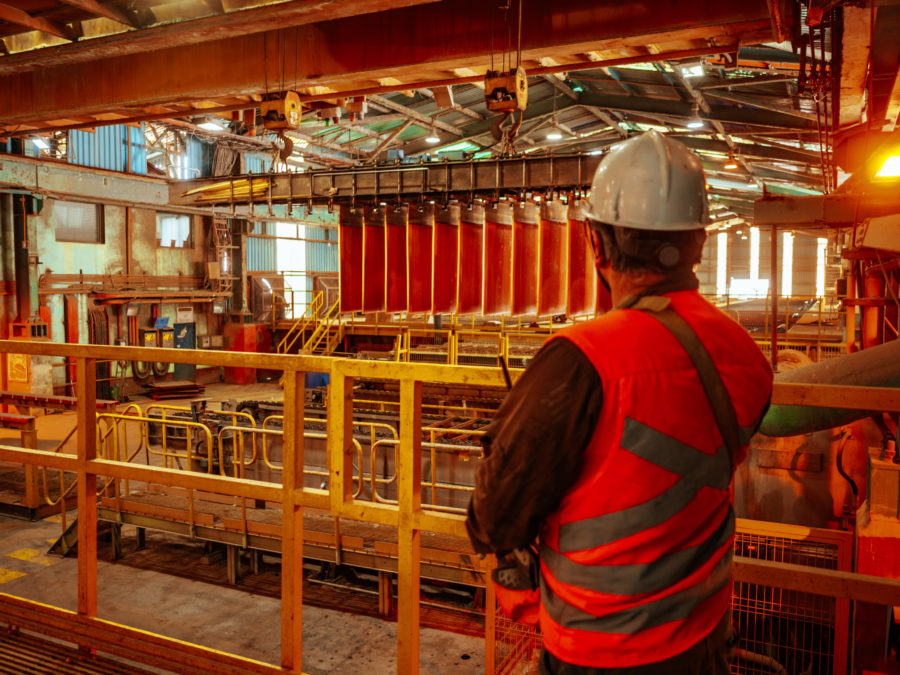 全球市场处于“历史点”，铜紧张局势加剧