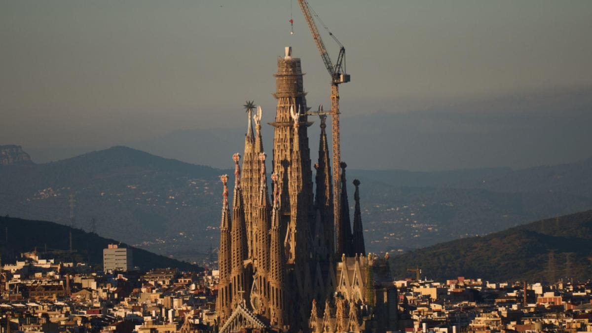 Sagrada Familia, tallest church in the world, world's tallest church, Sagrada Familia height, Sagrada Familia history, why is Sagrada Familia so famous