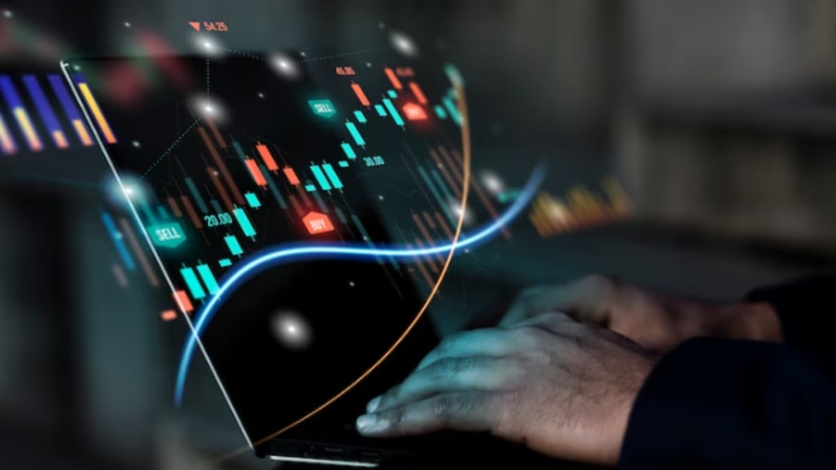 NSE F&O Pre-Open Session announcement trading start time 9 AM and focus on current month futures contracts
