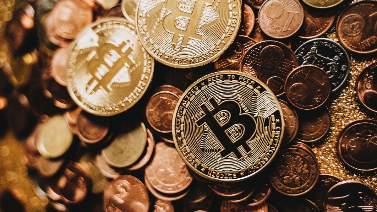 Bitcoin falls nearly 2%, wipes out year's gain