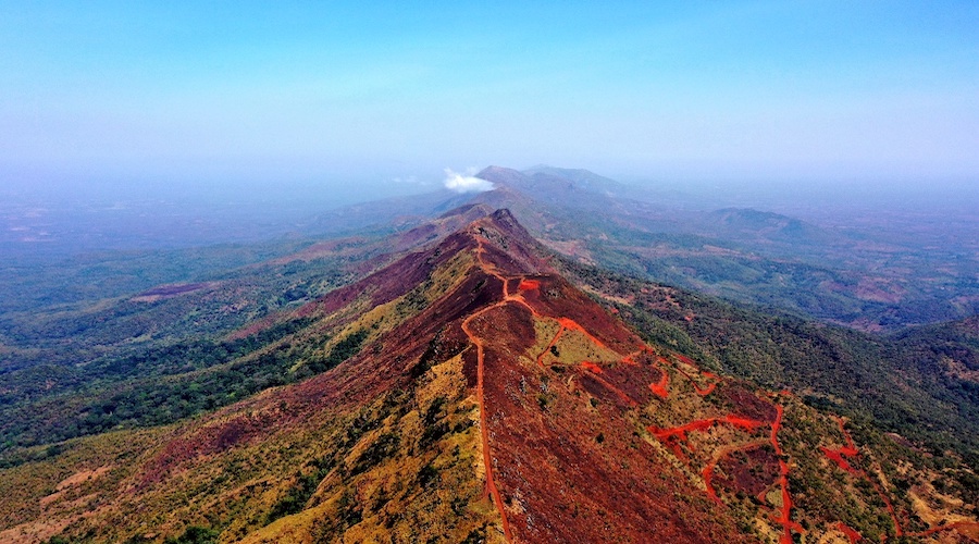 中国宝武控股西芒杜铁矿石运营商