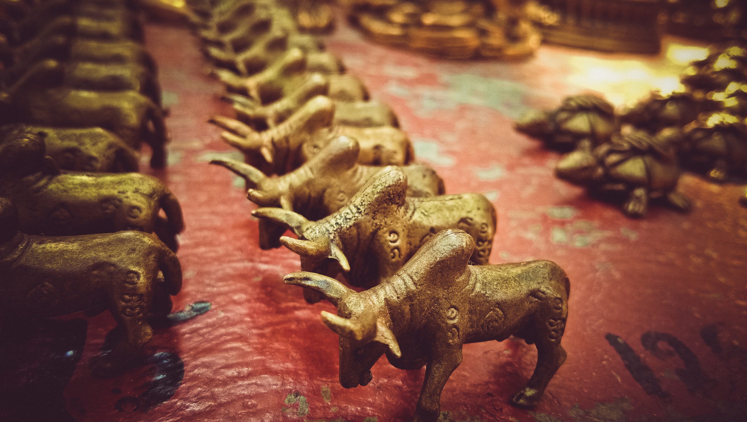 对冲基金将看涨黄金押注降至 15 周以来的最低水平