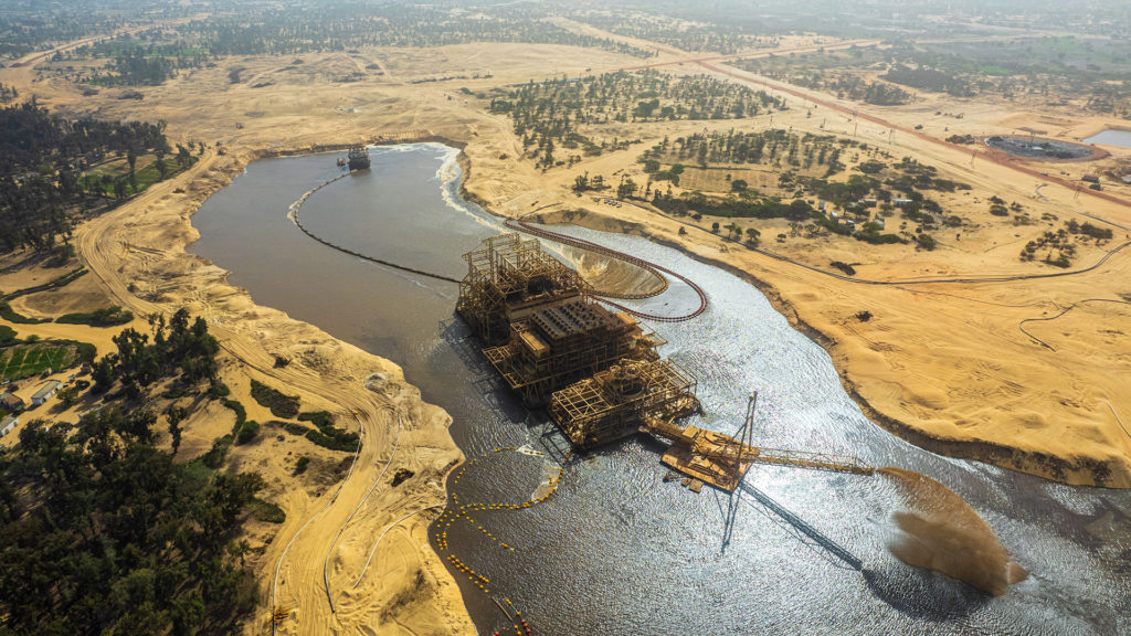 火灾导致埃赫曼从三月底开始停止塞内加尔矿砂生产