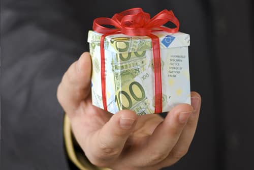 在工作中给予认可的 12 个理由