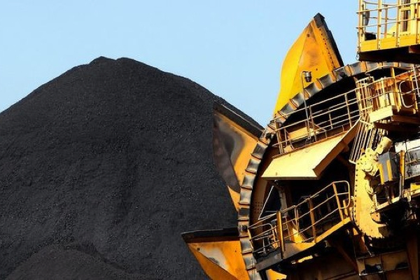 Glencore likely to slash spending on coal, oil — HSBC